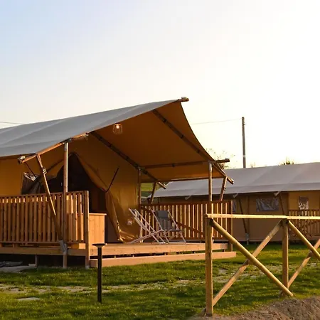 Agriturismo La Viola E Il Sole ラグジュアリーテント フェルモ